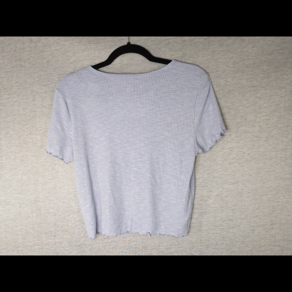 2x 👯‍♀️Host Pick⚡️American Eagle Baby Tee with Lettuce Details - Picture 3 of 10